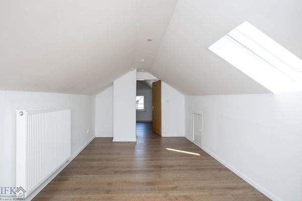 DG Zimmer 2 Durchgangszimmer