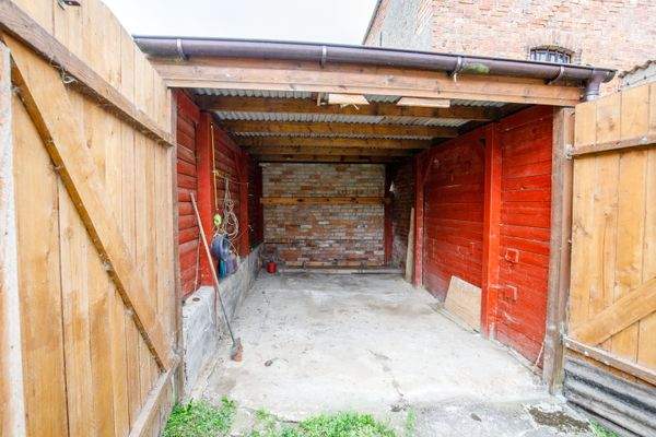 24 - Innenraum Garage.jpg