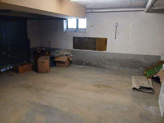 Keller - Garage i. Haupthaus.jpg