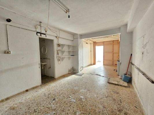 Kreta, Heraklion: Büro im Stadtteil Therissos zu verkaufen