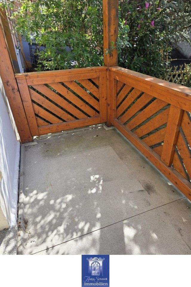 Gemütliche Altbauwohnung mit großem Balkon! - Photo 5