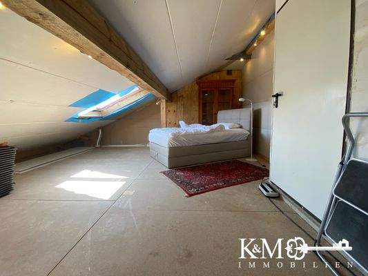 Nutzfläche über Garage