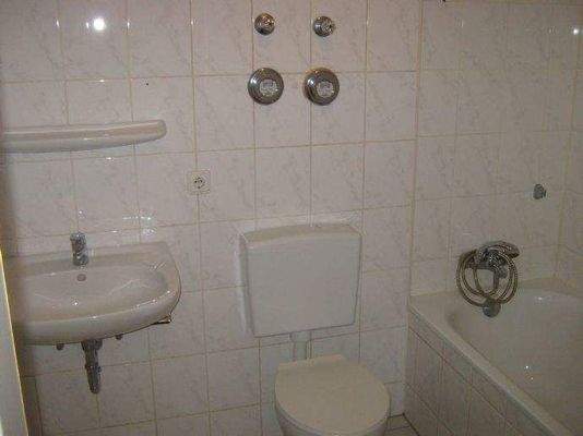 Badezimmer mit Wanne