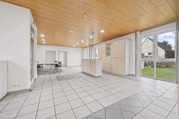 Büro (Gewerbe-Anbau)