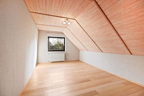 Büro/Gästezimmer OG