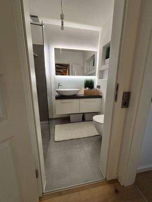 Blick ins Bad.JPG