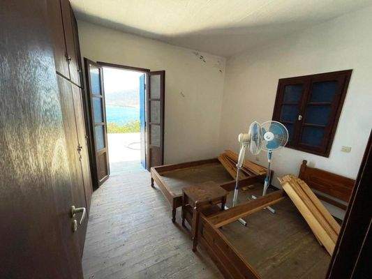 Kreta, Mochlos: Haus mit Meerblick in unmittelbarer Meeresnähe zu verkaufen