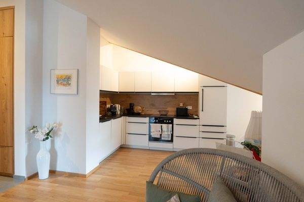 Hochwertige Einbauküche.jpg