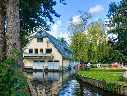 Bootshaus in idyllischer Lage