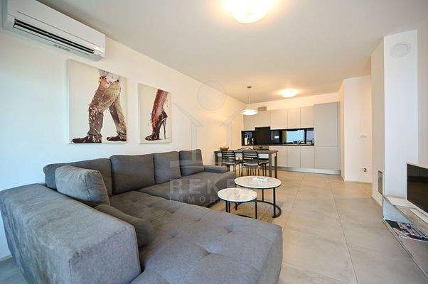 Komfortable 2-Zimmer-Wohnung in Novigrad