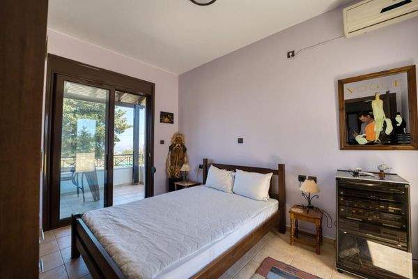 Kreta, Xirosterni: Ruhiges Anwesen in der Nähe des Strandes zu verkaufen