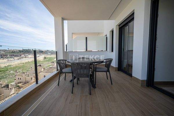 Contemporary Golf Villas with Pool in La Finca Algorfa