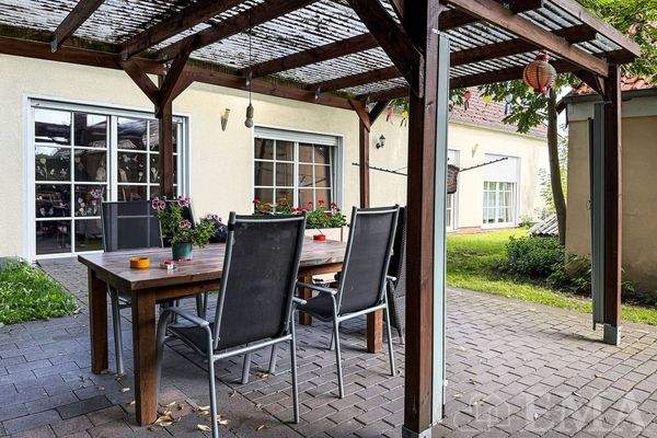 überdachter Freisitz