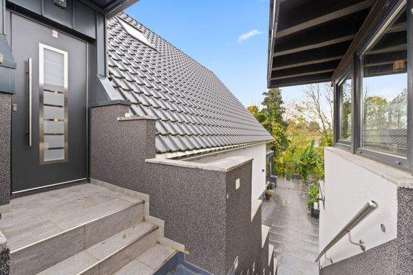 14. zusätzlicher Seiteneingang DG