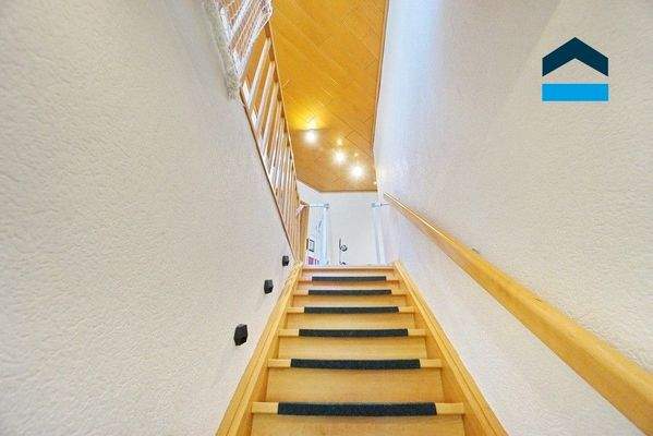 Zugang zur Wohnung im OG