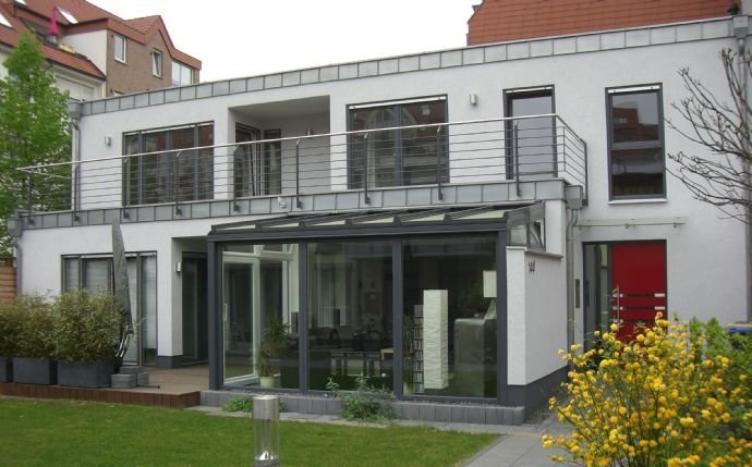 Moderne, gerÃ¤umige und helle 2,5 Zimmer Wohnung im Herzen von Ehrenfeld (11 kW Wallbox)