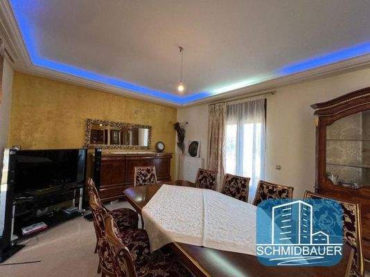 Kreta, Kapariana: Freistehendes Haus mit großem Garten am Ortsrand bei Mires