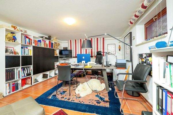 Zimmer im Souterrain