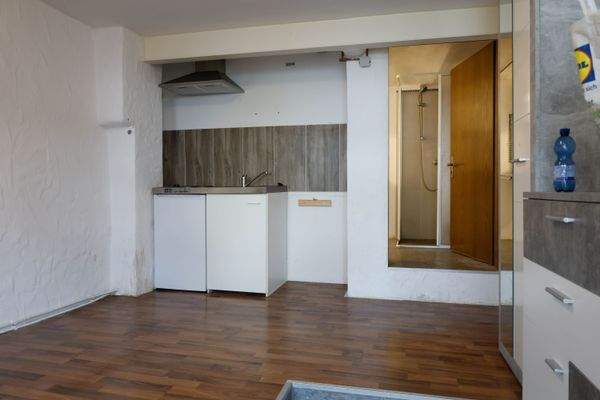 Einraumappartment (2)