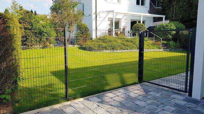 Fi2-Fotos-VK027 Garageneinfahrt.jpg