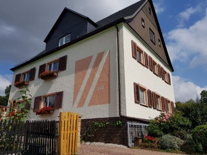 Gepflegtes 2-3 Familienhaus