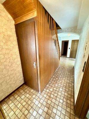 T20 Vorderhaus Flur EG .jpg