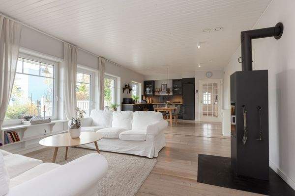 Schöner Lebensraum mit Kamin