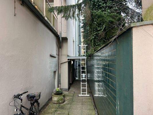 Goslarschestraße 12 Eingang