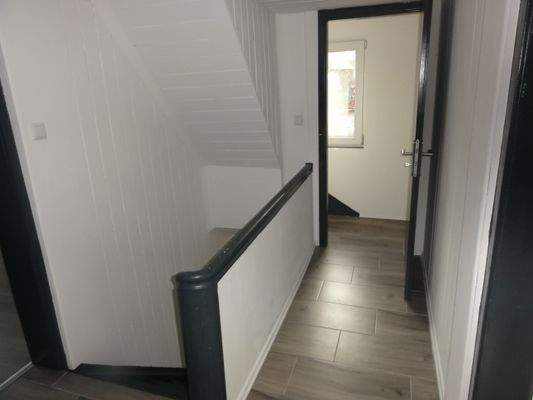 Haus OG Flur.JPG