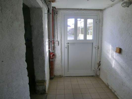 20 Kellerausgang.JPG