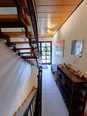 Erdgeschoss: Flur/Treppe