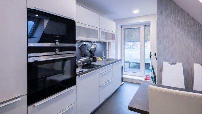 Küche im Obergeschoss, Ansicht II