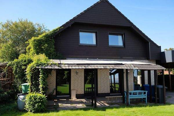 IMG_0276 - (KI generiert)