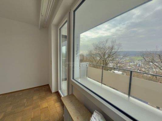 Wohnzimmer Blick Richtung Balkon