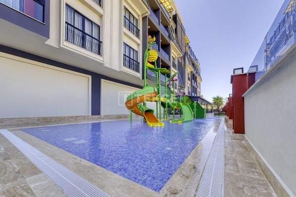 Furnished Apartments in a Complex with Private Beach in Konaklı