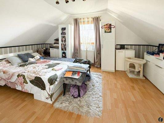 Schlafzimmer 2 im OG