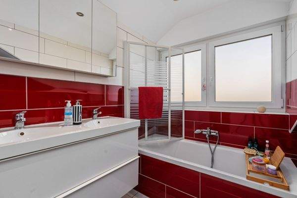 Hauptwohnung Bad Dachgeschoss