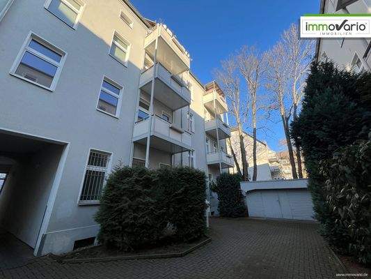 Innenhof & Vorderhaus