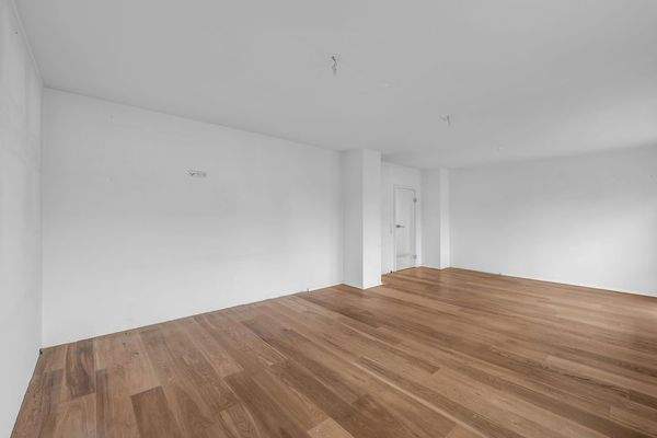 Wohn- und Esszimmer mit Kaminanschlussmöglichkeit