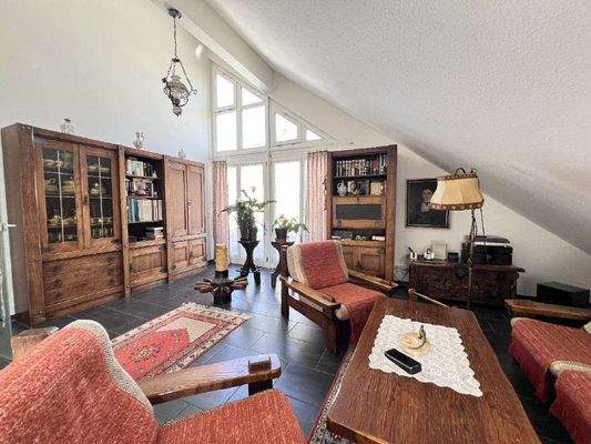 Wohnraum offen bis zum First