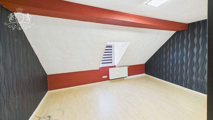 9565d2fe842e43d09adc196c861689dd_95_CAM01984G0-PR0465-STILL013