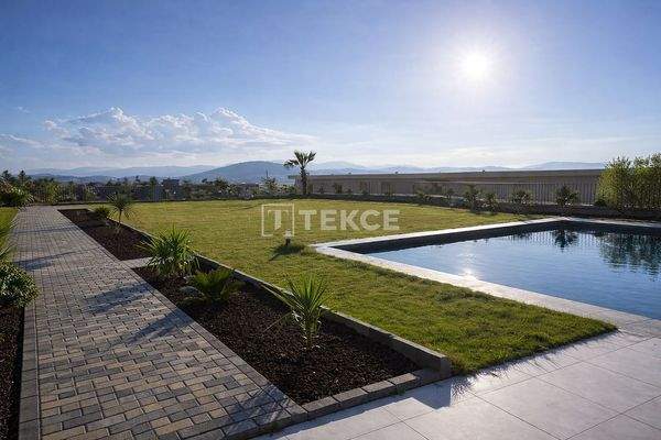 Lake View Apartment in a Secure Complex in Bodrum