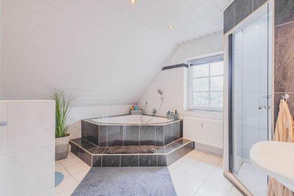 Vollbad - Einfamilienhaus 