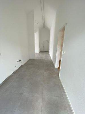 Blick zur Wohnungseingangstüre.jpg