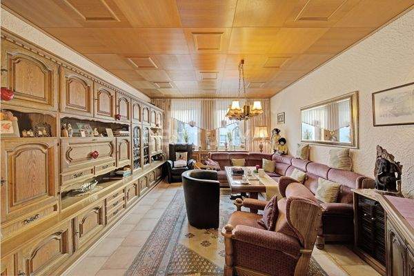 Wohnzimmer (1. OG rechts)