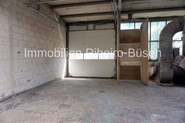 Die hintere Halle und das hintere Rolltor