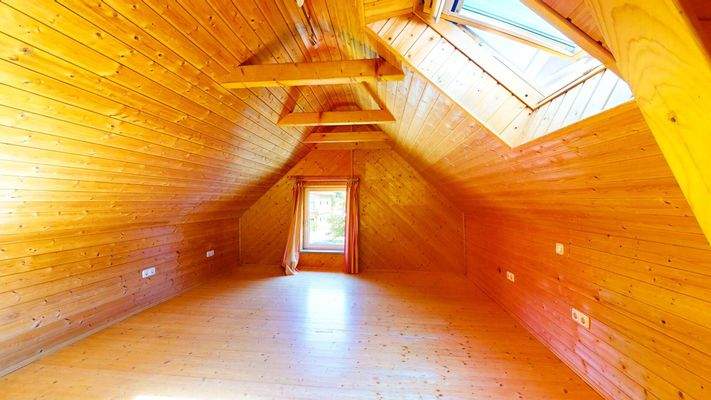 Zimmer 2 Wohnung OG/DG