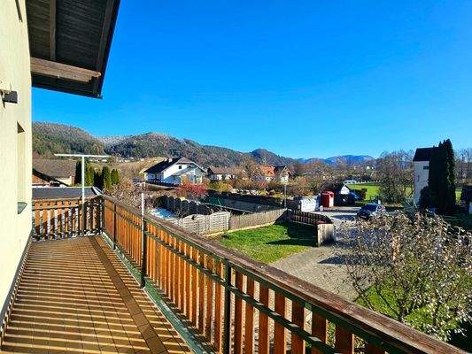 Balkon und Aussicht Süd/Ost