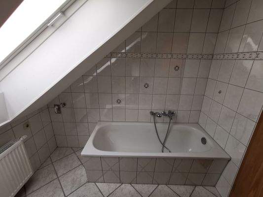 Tageslicht-Wannenbad mit WMA