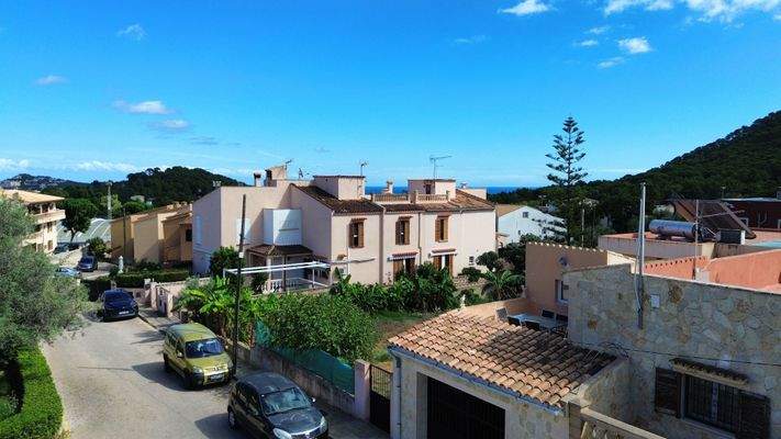 dji_fly_20251008_135532_5_1759924983786_photo_optimized